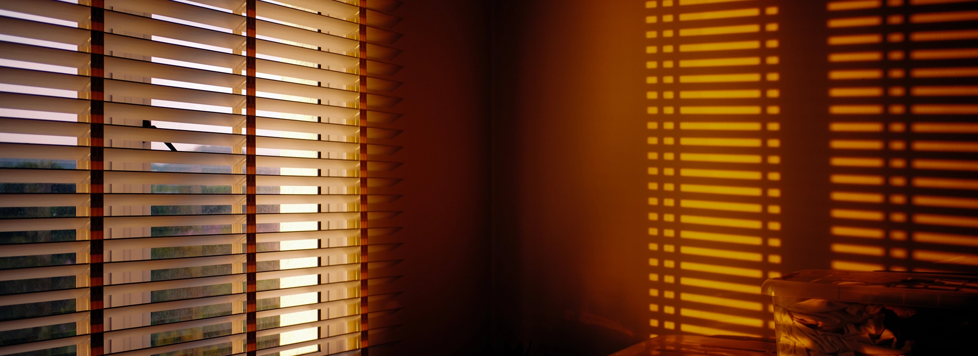 sunlight through window blinds